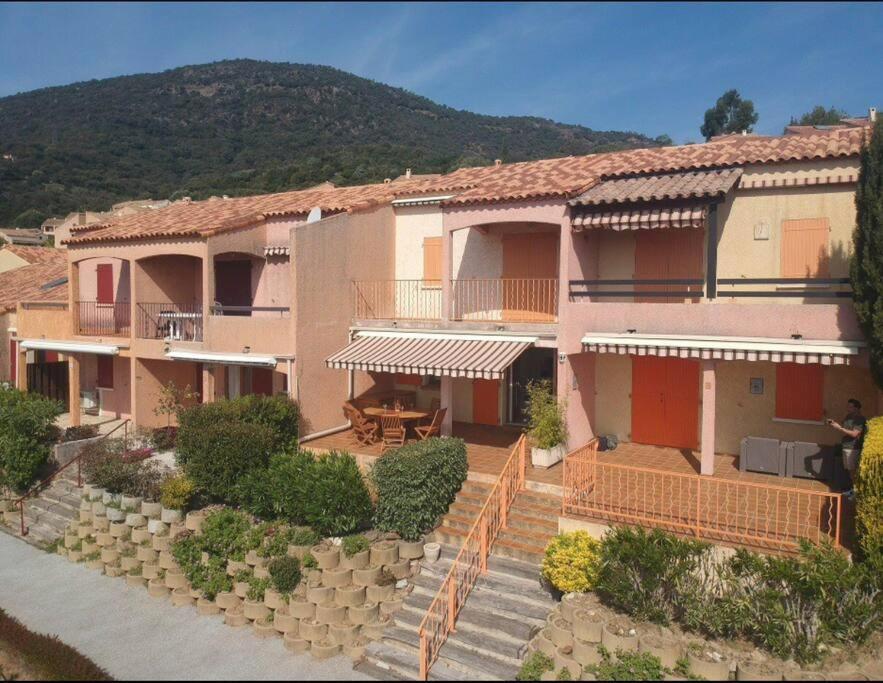 Ferienwohnung Terrasse De 30M2 Vue Mer Panoramique 1 Chambre Cavalaire-sur-Mer Exterior foto