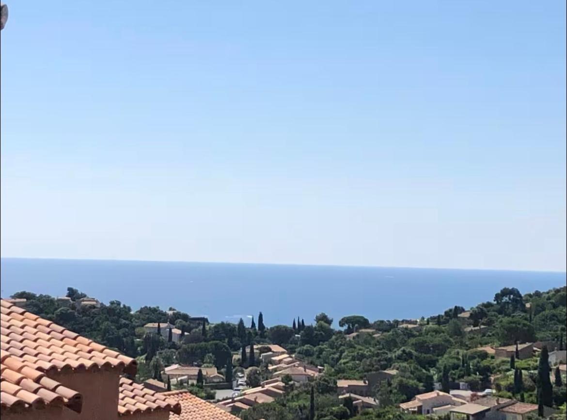 Ferienwohnung Terrasse De 30M2 Vue Mer Panoramique 1 Chambre Cavalaire-sur-Mer Exterior foto